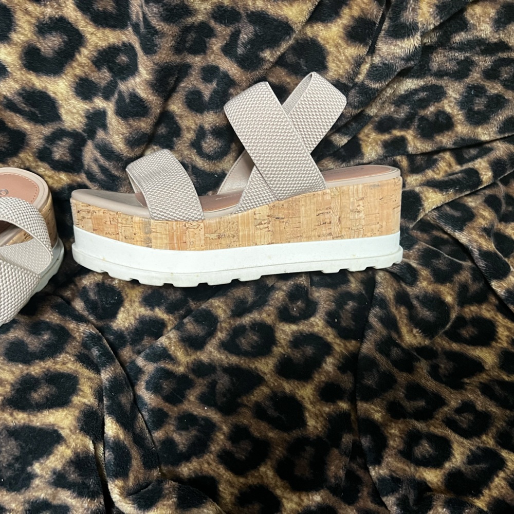Wedges - Picture 3 of 7